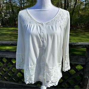 Amaryllis lace shirt